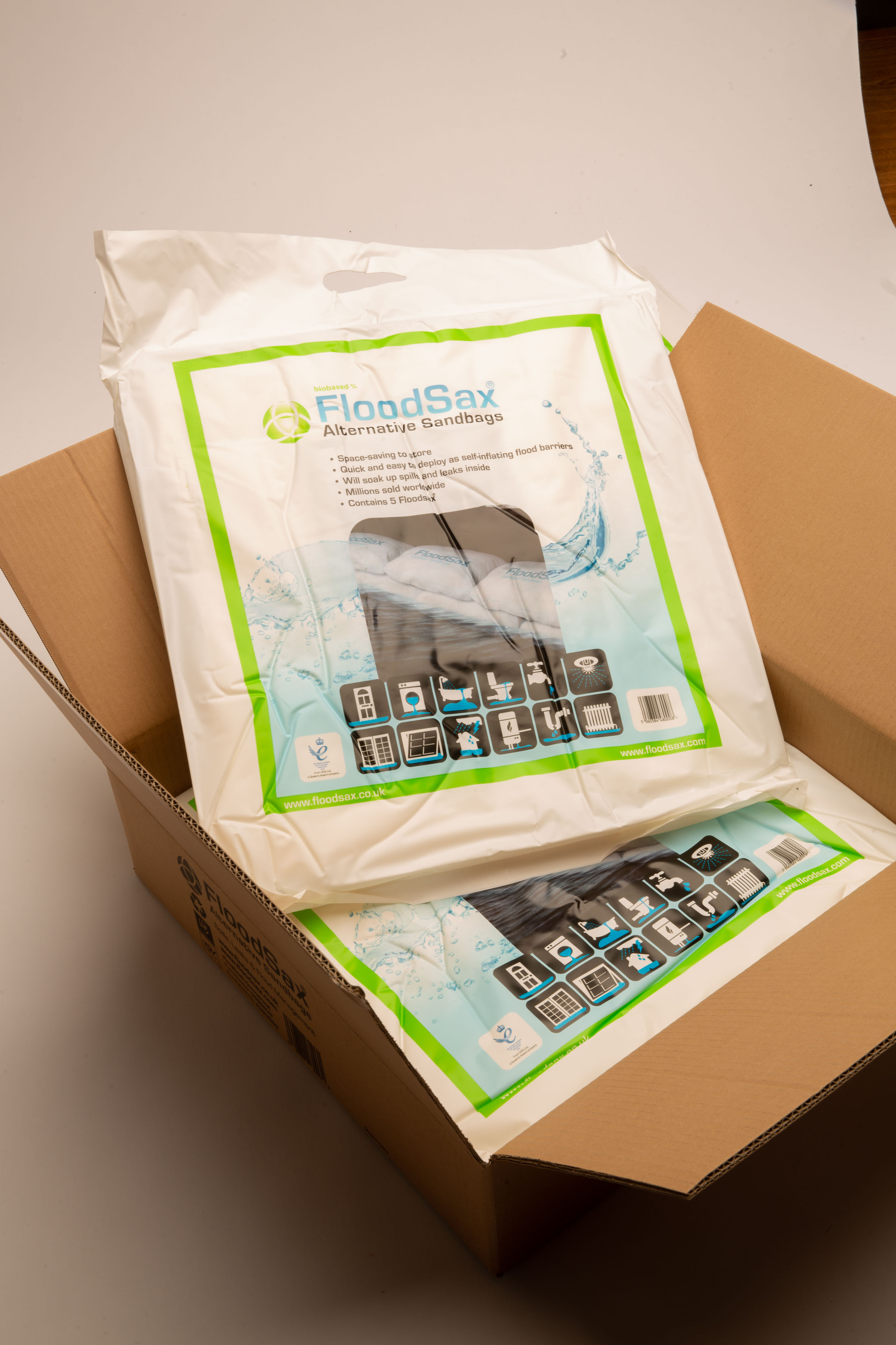 Pack of FloodSax in its box